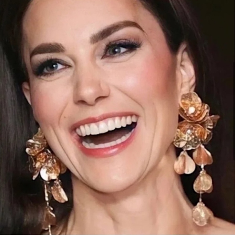 Zara Kate Middleton Gold cascading Floral Drop Earrings